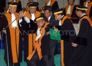 MKMK Diminta Hentikan Adies Kadir